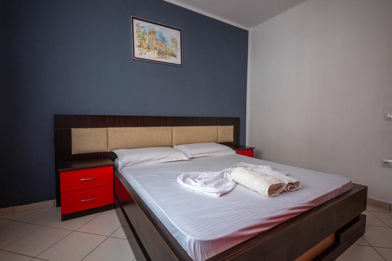 Vera Hotel Kryemëdhej