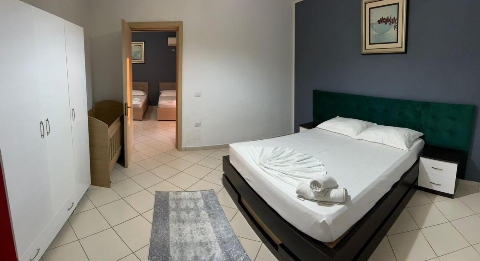Vera Hotel Kryemëdhej
